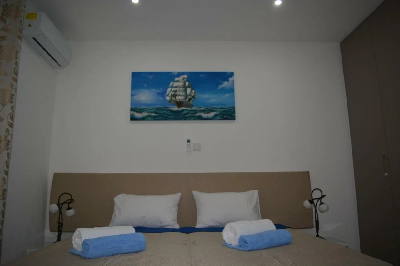 P.L Hermes Studios & Apartments 123 Larnaca 0*,